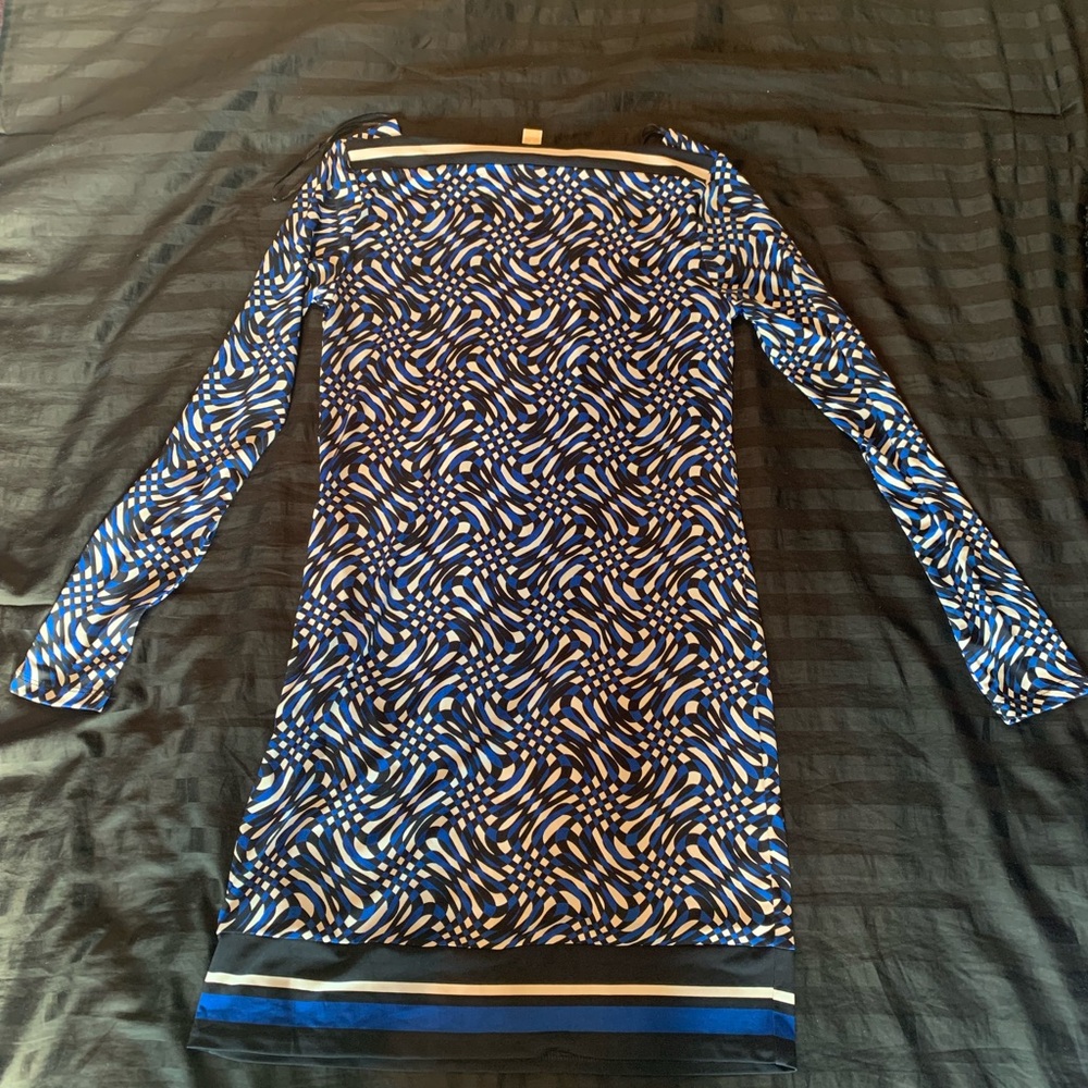 Cute Patterned Fitted Dress - Never Worn - image 2